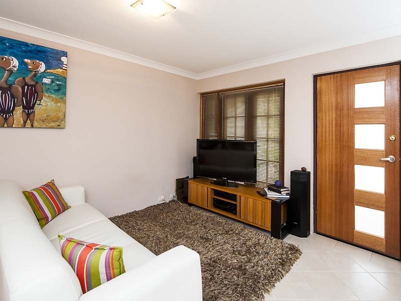 3/8 York Street, South Perth WA 6151