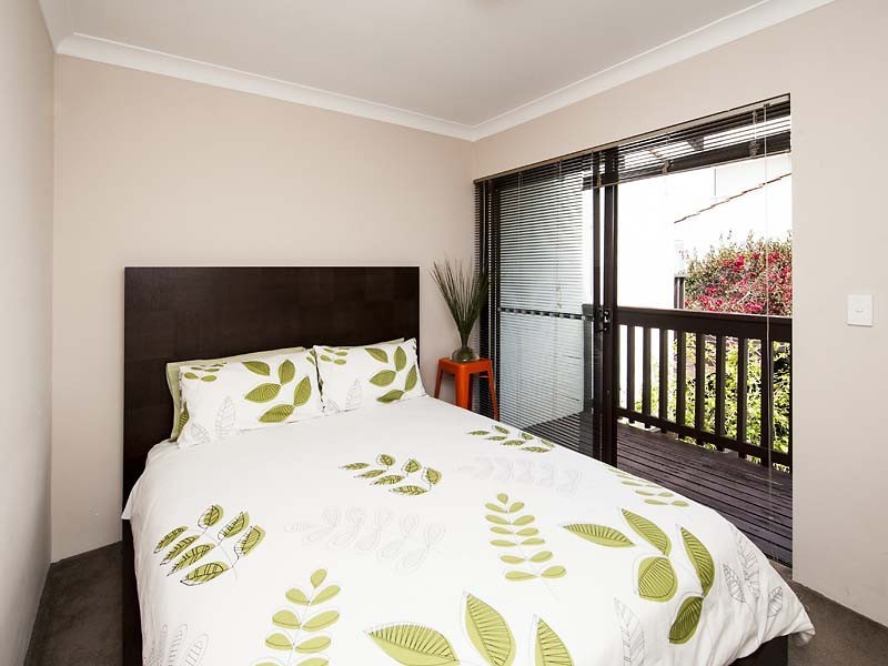 3/8 York Street, South Perth WA 6151