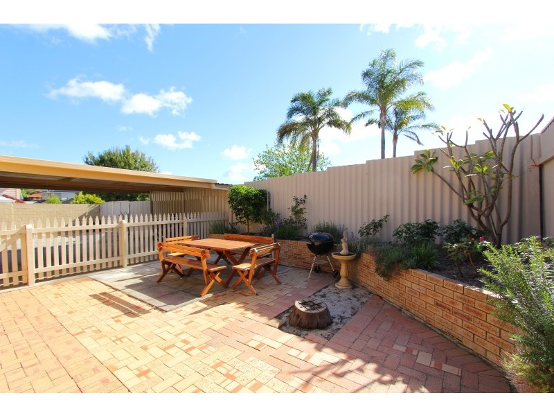 25A Lockhart Street, Como WA 6152