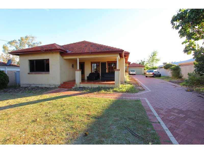 17 Warwick Street, St James WA 6102