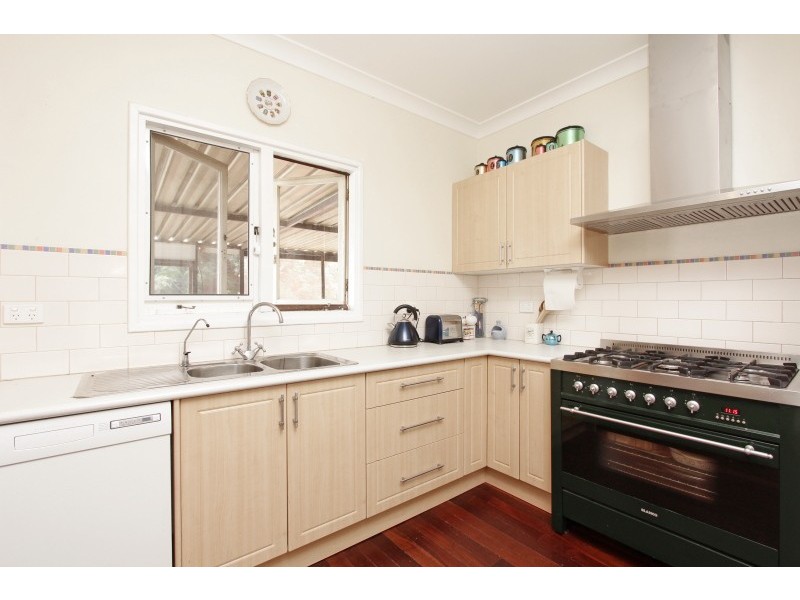 79 Alvah Street, St James WA 6102