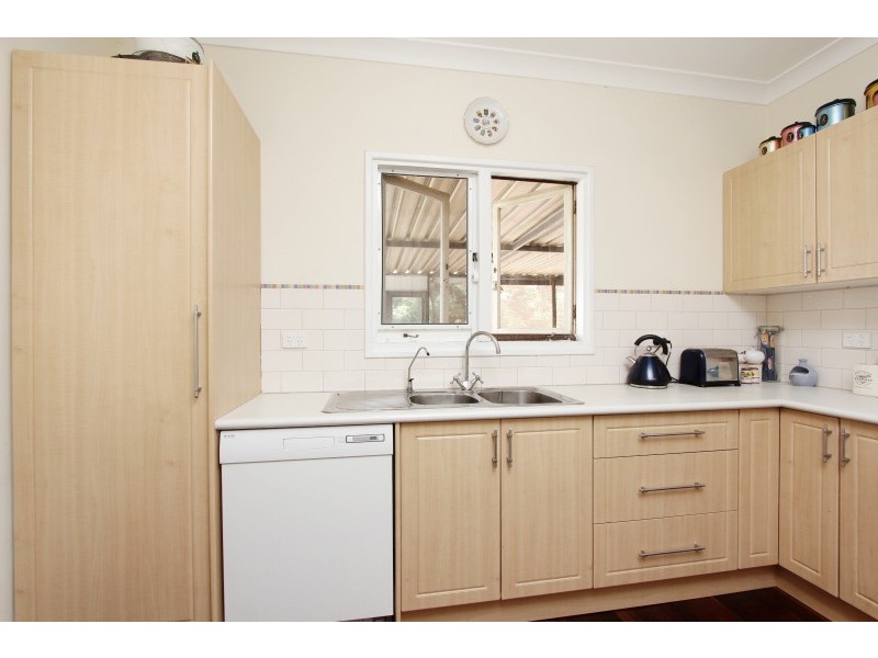 79 Alvah Street, St James WA 6102