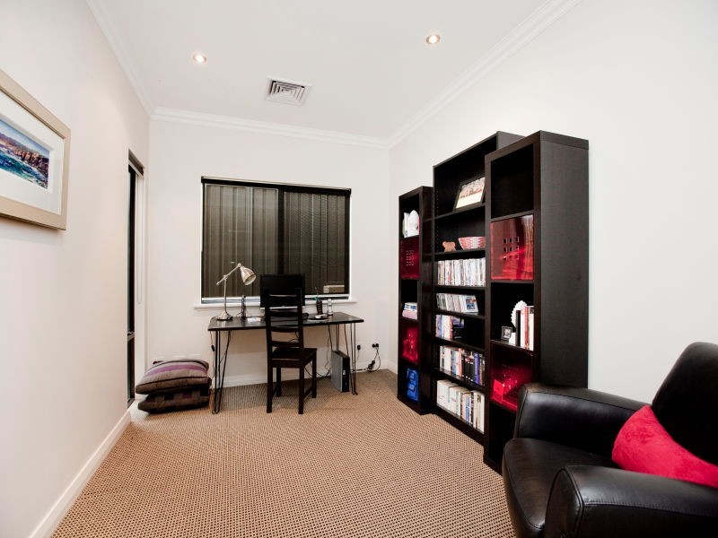 28 Klem Avenue, Salter Point WA 6152