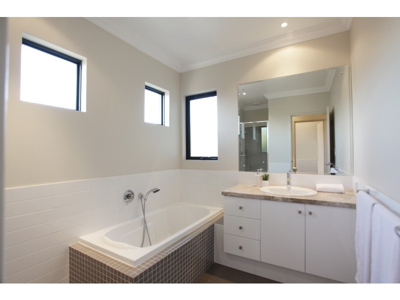 77 Robert Street, Como WA 6152