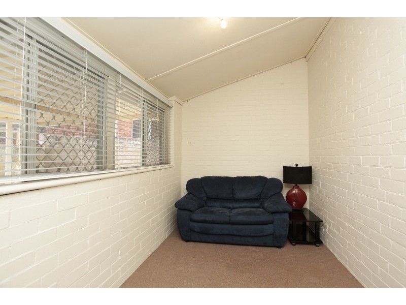 425 Berwick Street, St James WA 6102
