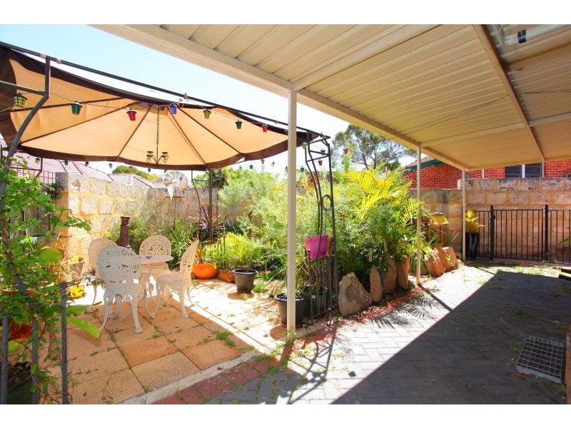 425 Berwick Street, St James WA 6102