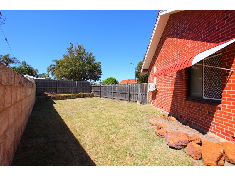 425 Berwick Street, St James WA 6102