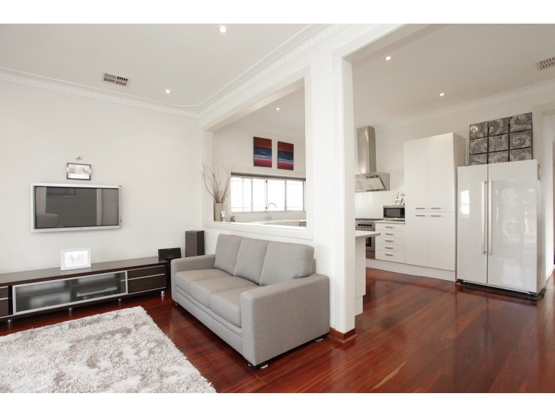 25 Brittain Street, Como WA 6152