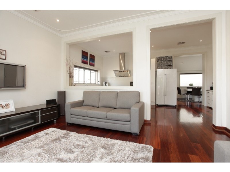 25 Brittain Street, Como WA 6152