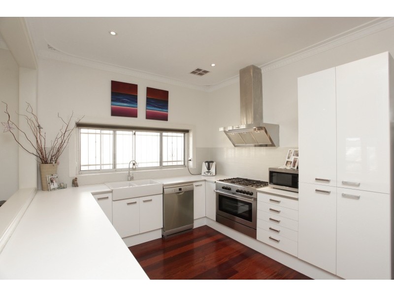 25 Brittain Street, Como WA 6152