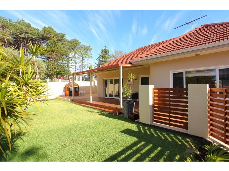 25 Brittain Street, Como WA 6152