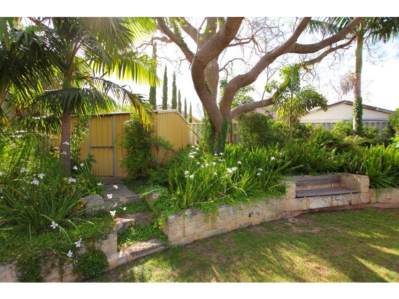 41 Salisbury Street, St James WA 6102