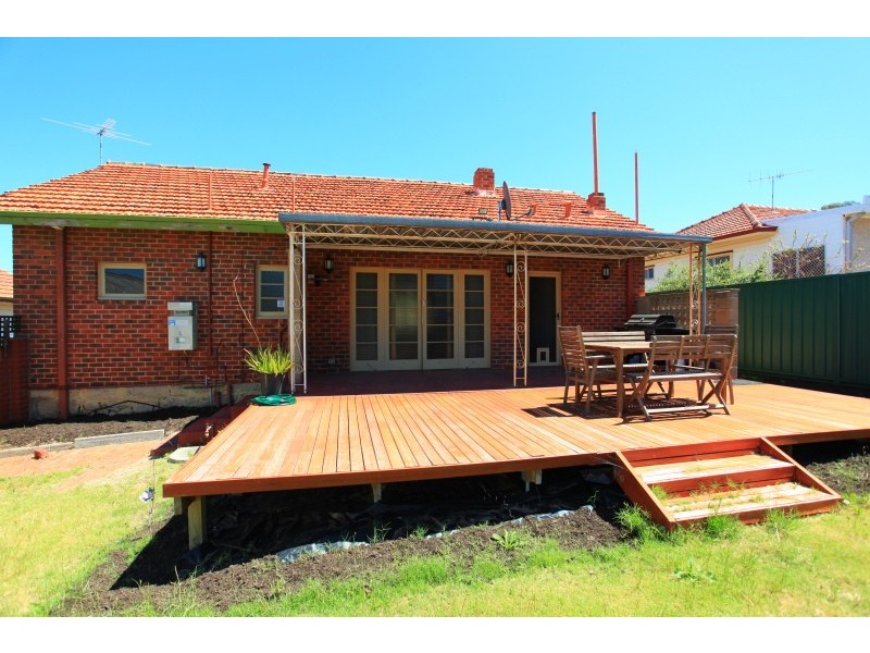 8 Huntingdon Street, East Victoria Park WA 6101