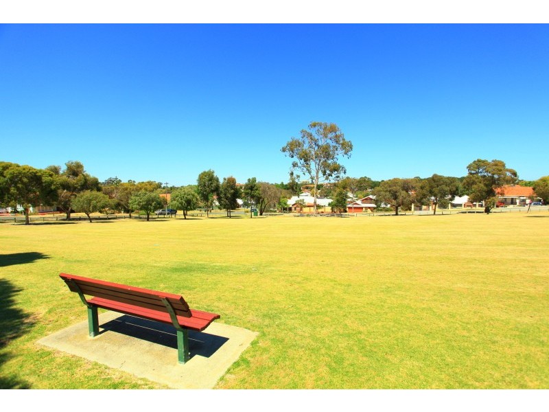 8 Huntingdon Street, East Victoria Park WA 6101