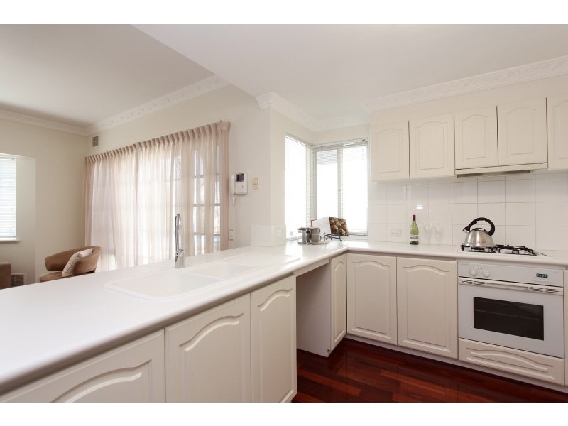 1/9 Heppingstone Street, South Perth WA 6151