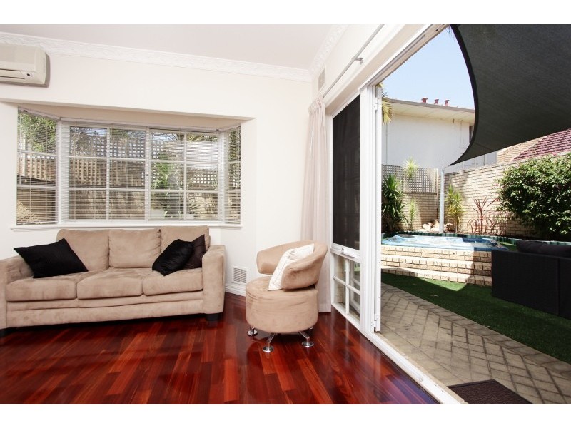 1/9 Heppingstone Street, South Perth WA 6151