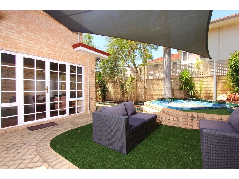 1/9 Heppingstone Street, South Perth WA 6151