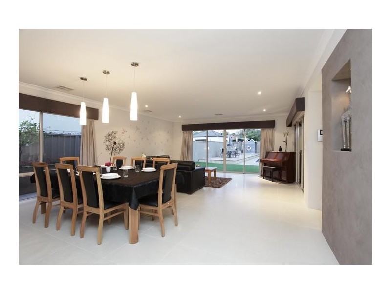 16 Ley Street, Como WA 6152