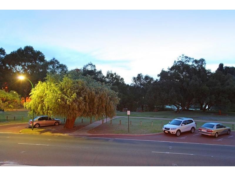 16 Ley Street, Como WA 6152