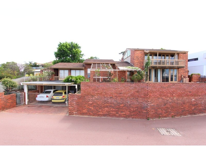 24A River Way, Salter Point WA 6152