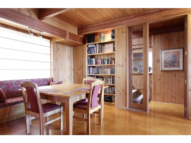 24A River Way, Salter Point WA 6152