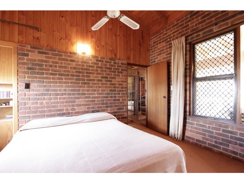 24A River Way, Salter Point WA 6152