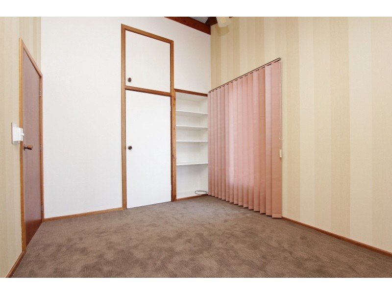 24A River Way, Salter Point WA 6152