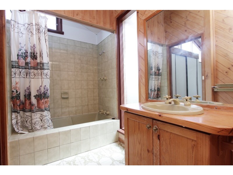 24A River Way, Salter Point WA 6152