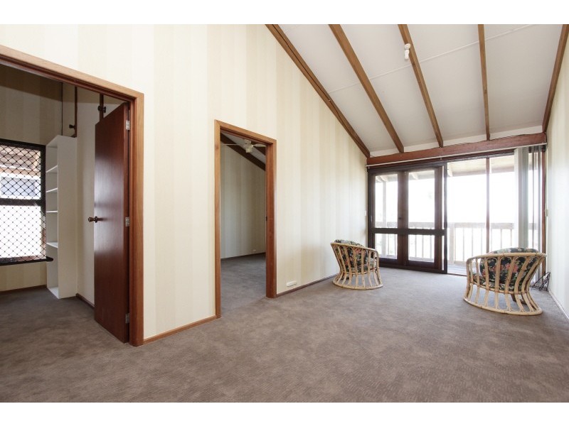 24A River Way, Salter Point WA 6152