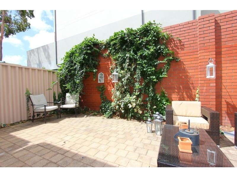 4/290 Mill Point Road, South Perth WA 6151