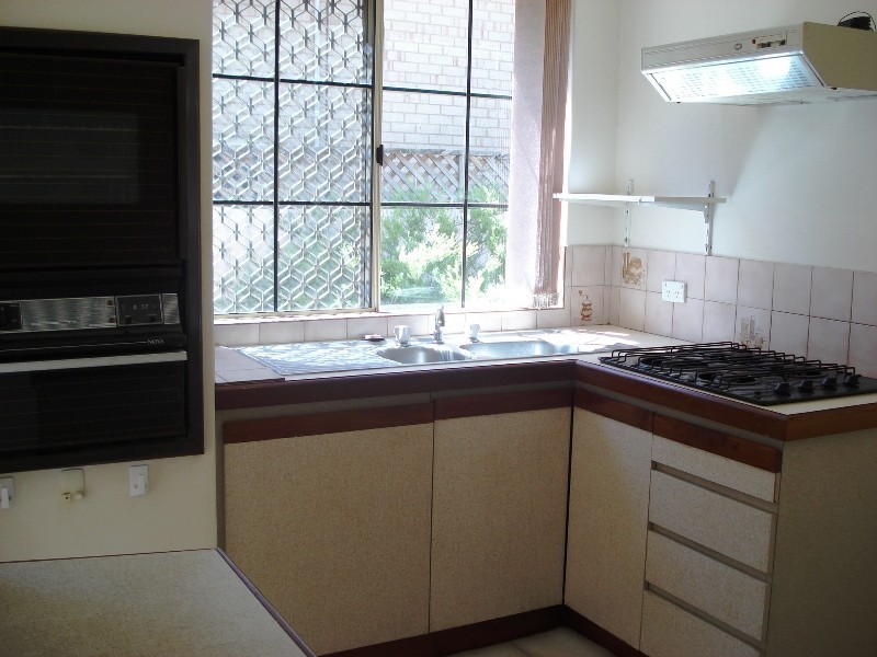 2/102 Mary Street, Como WA 6152