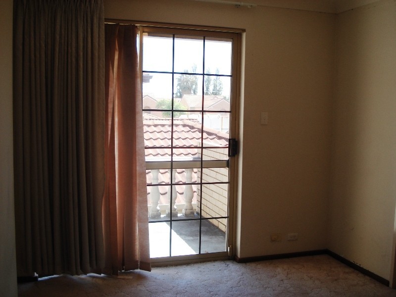 2/102 Mary Street, Como WA 6152