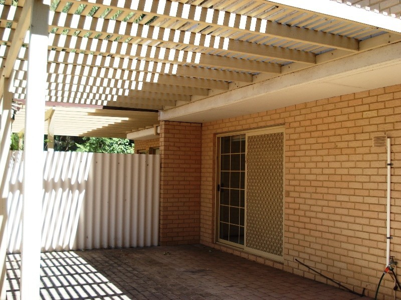 2/102 Mary Street, Como WA 6152