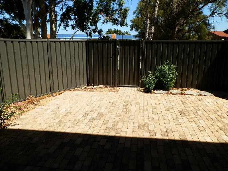 1/392 Canning Highway, Como WA 6152