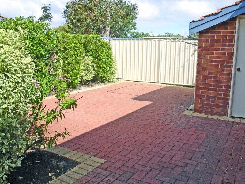 1/68 Edgecumbe, Como WA 6152