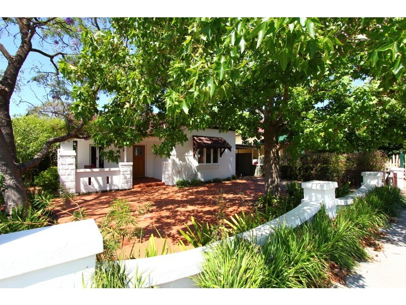 24 Collins Street, Kensington WA 6151