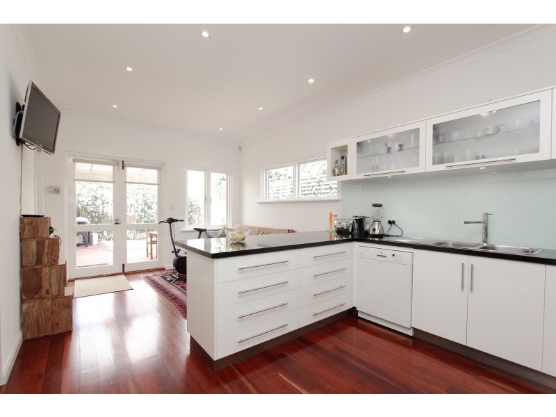 24 Collins Street, Kensington WA 6151