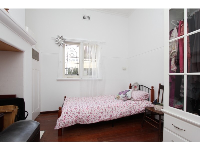 24 Collins Street, Kensington WA 6151