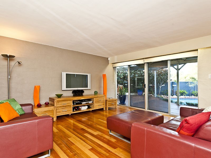 3/8 Sandgate Street, South Perth WA 6151