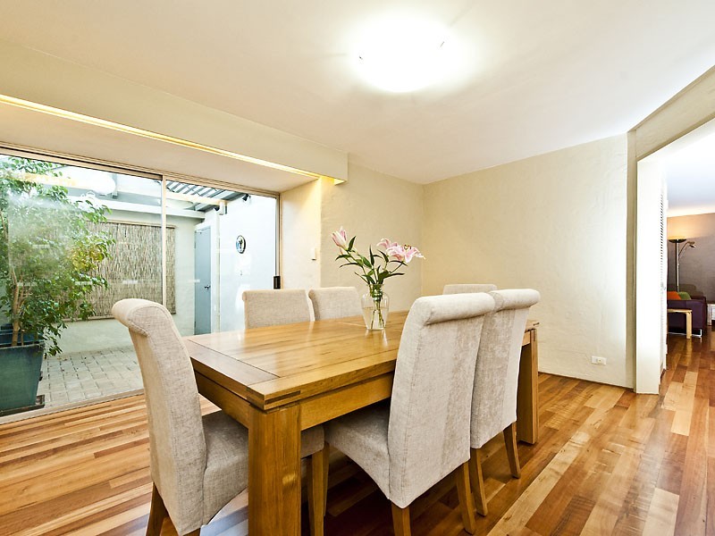 3/8 Sandgate Street, South Perth WA 6151