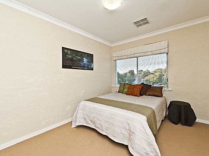 3/8 Sandgate Street, South Perth WA 6151