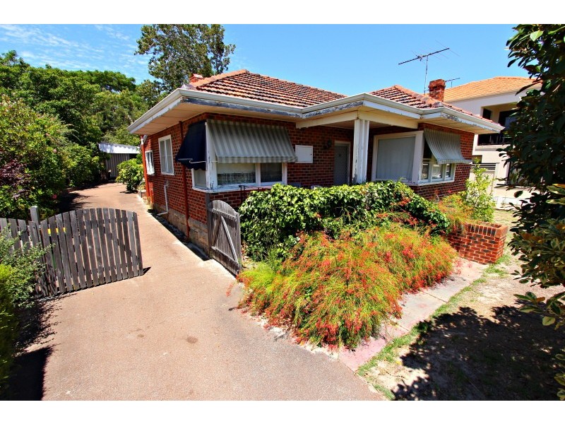 22 Norma Road, Alfred Cove WA 6154