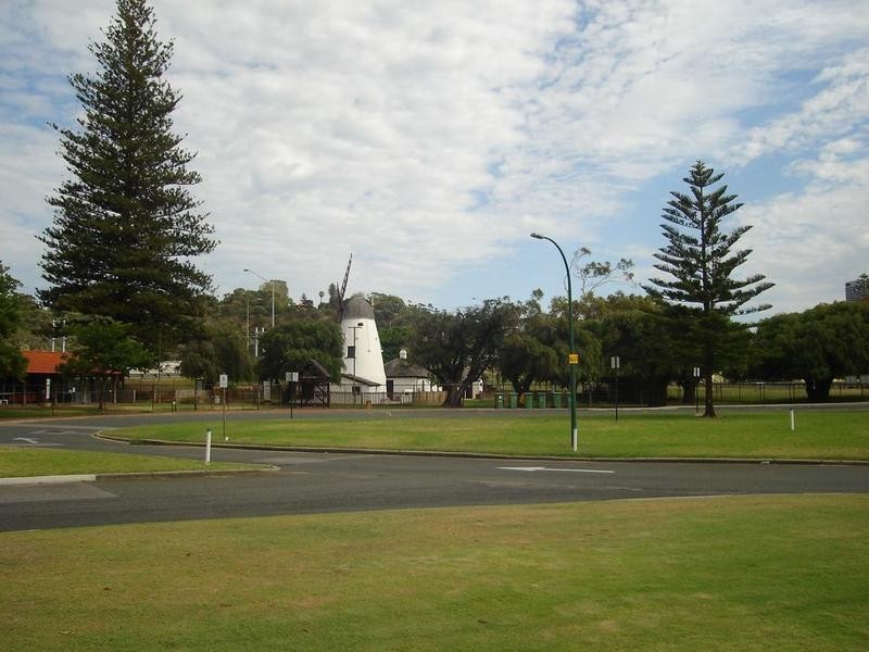 21/5 Melville Place, South Perth WA 6151