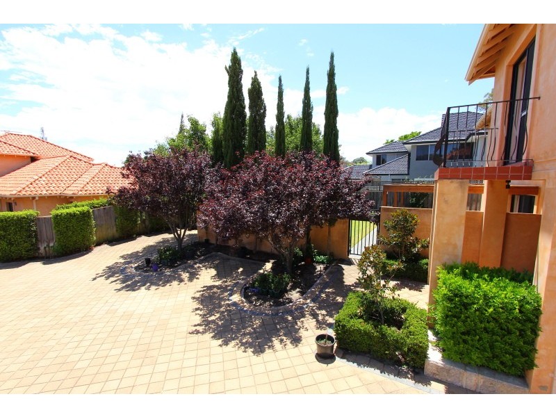 2/113 South Terrace, Como WA 6152