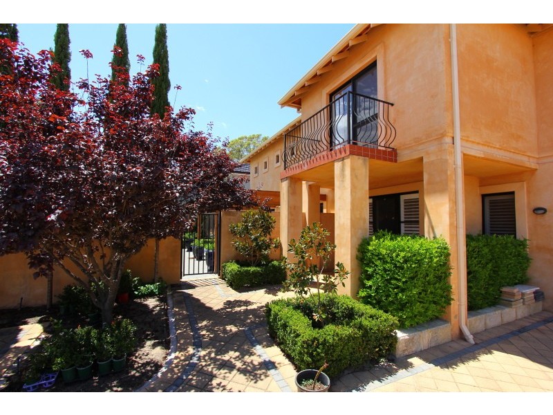 2/113 South Terrace, Como WA 6152