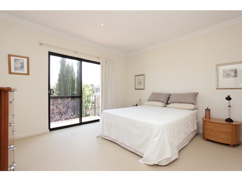 2/113 South Terrace, Como WA 6152