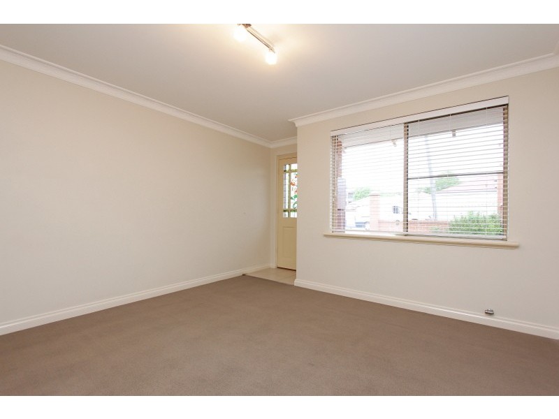 26D Hovia Terrace, Kensington WA 6151