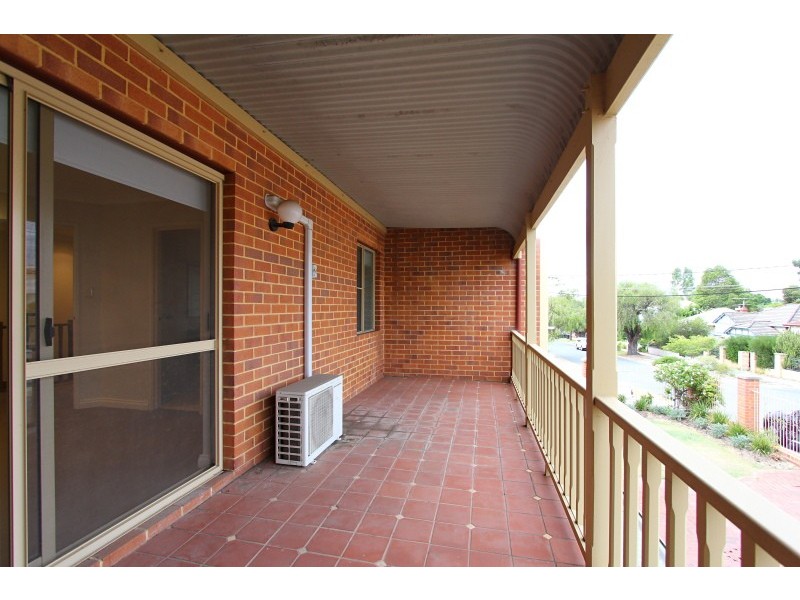 26D Hovia Terrace, Kensington WA 6151