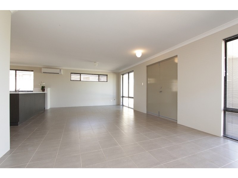 8 Jida Lane, Byford WA 6122