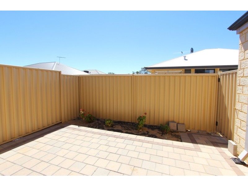 8 Jida Lane, Byford WA 6122